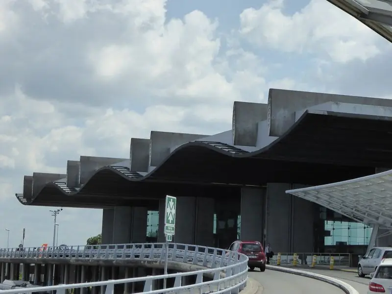 Terminal de l'aéroport de Bordeaux-Mérignac, transfert VTC